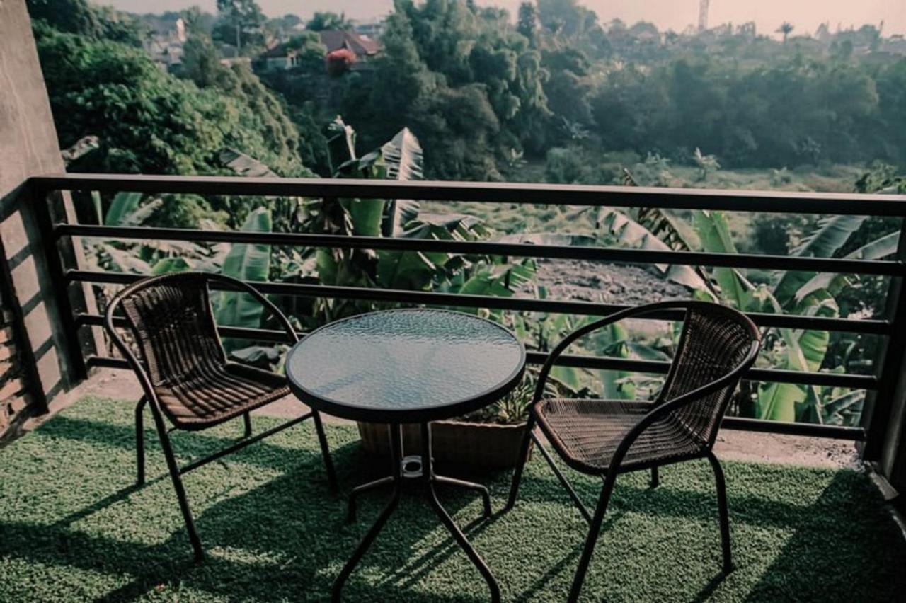 Vila Njd Bogor Buitenkant foto