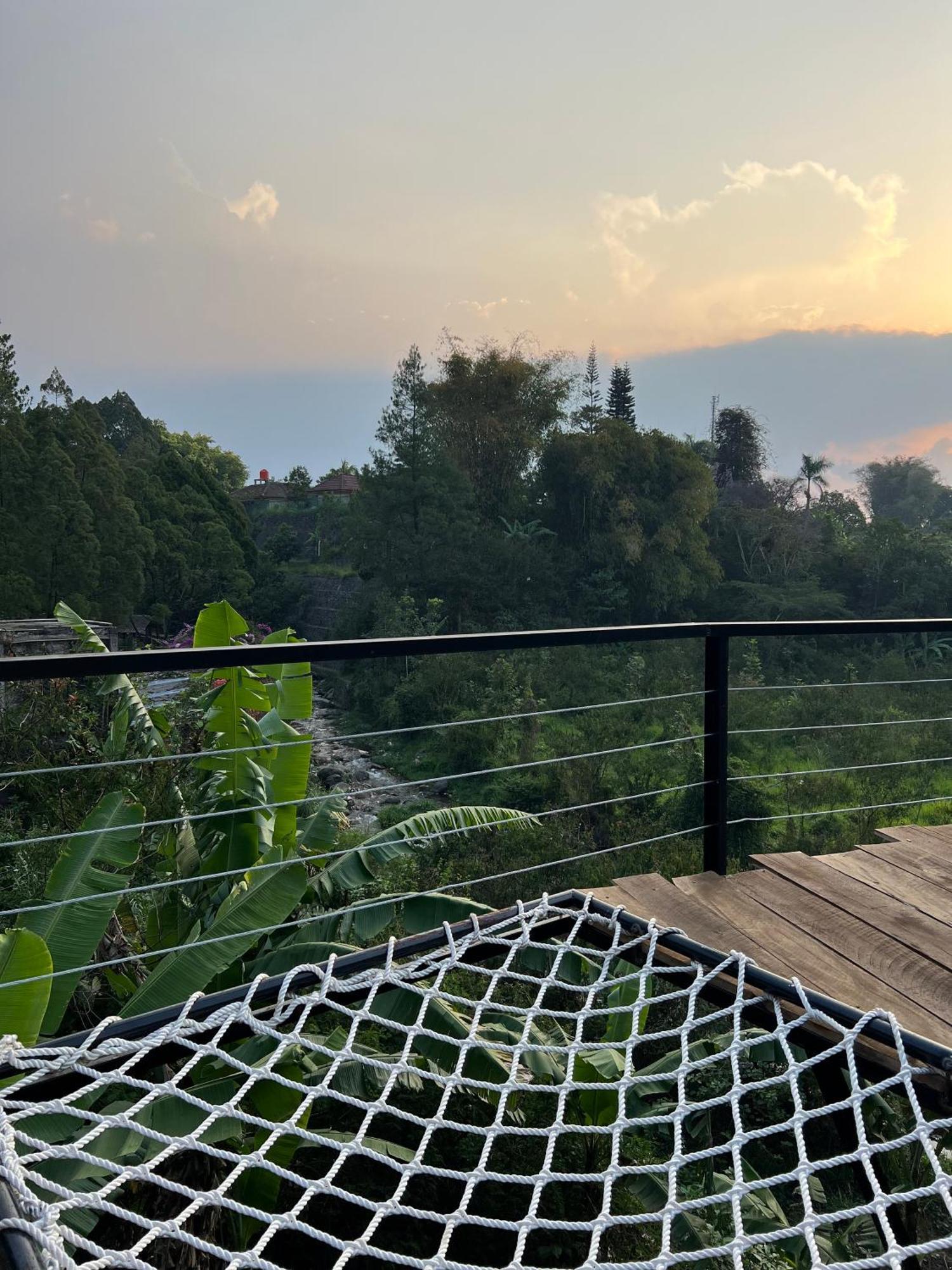 Vila Njd Bogor Buitenkant foto