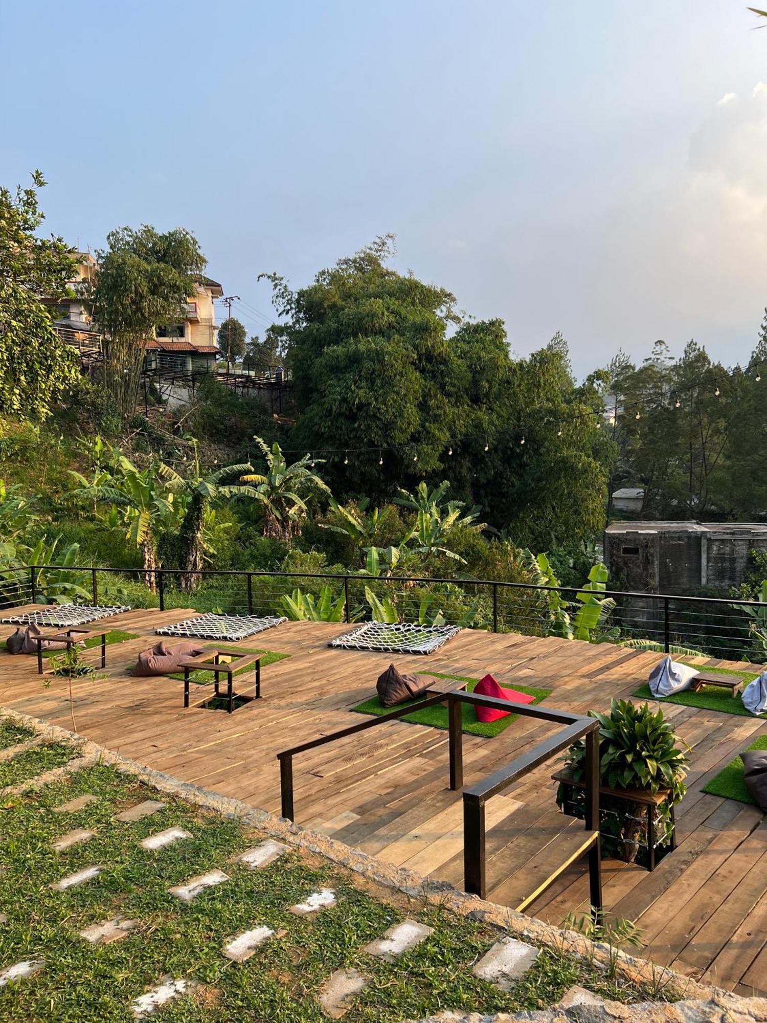 Vila Njd Bogor Buitenkant foto